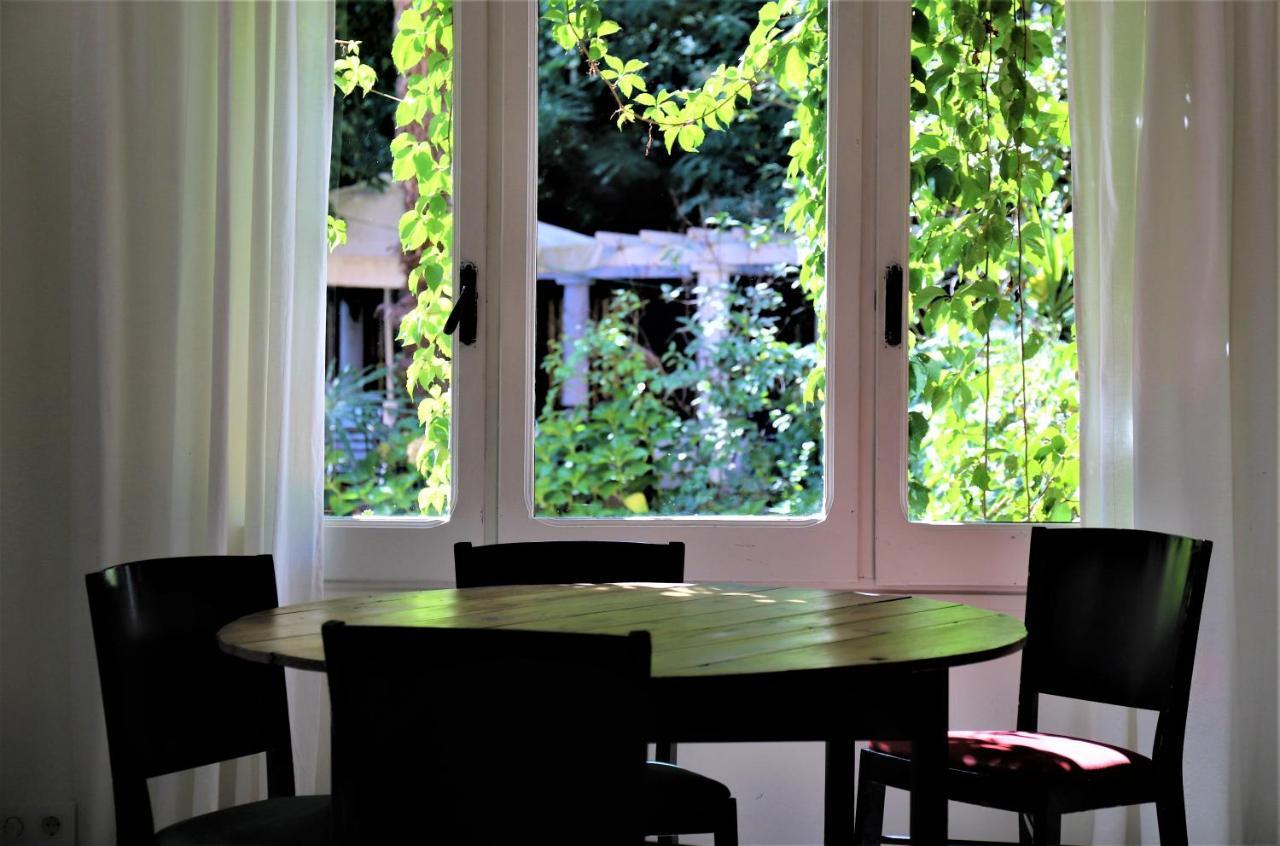 Hostal Montsoliu Arbucies Exterior photo